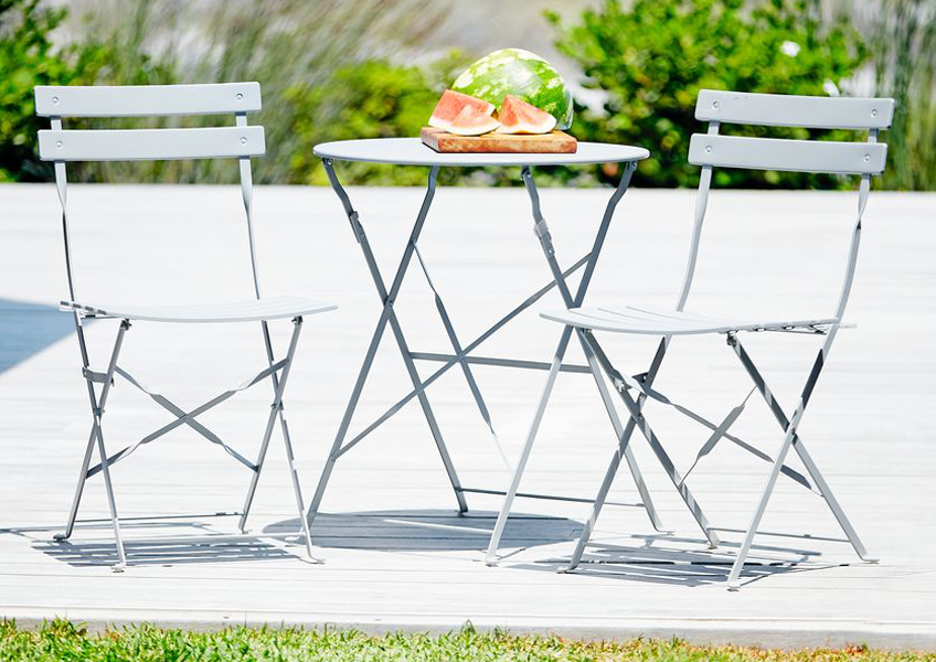 how to paint metal garden furniture